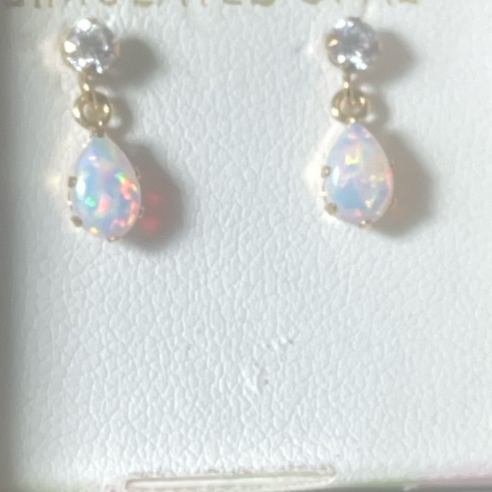 BNIB 10 k gold tear drop opal and cubic zirconia earrings
